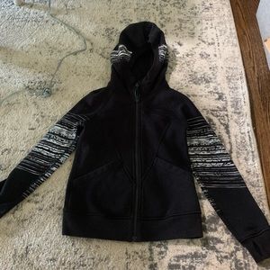 Black Ivivva girls hoodie, 8, great condition.